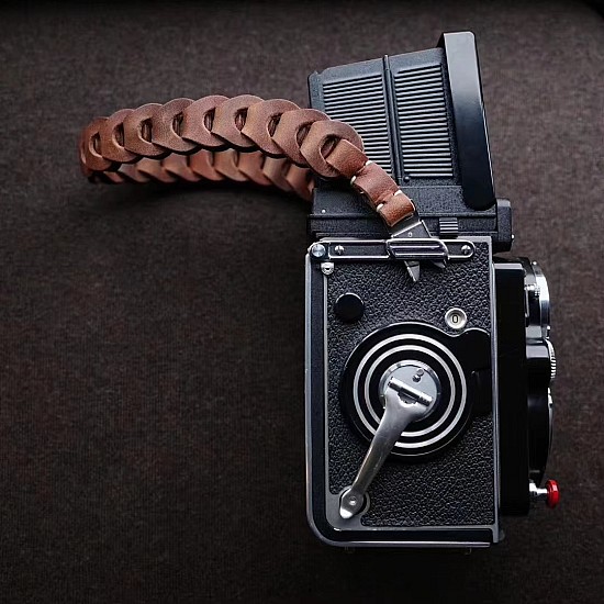 Short Black Leather Rolleiflex Camera Strap by Cam-in